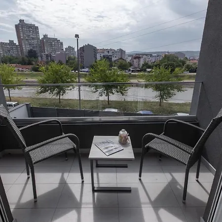 Apartment Hany Sweet Nis